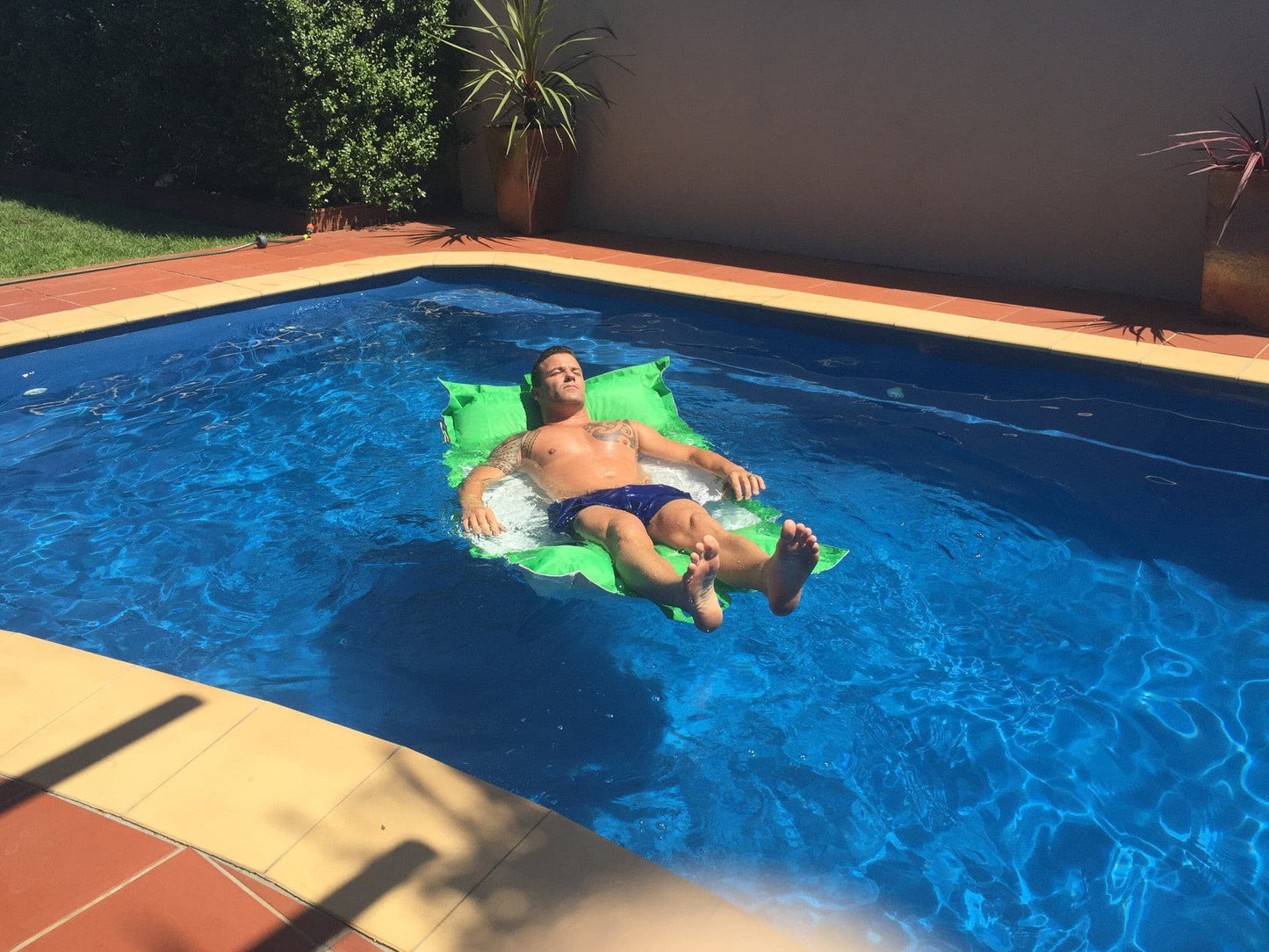 Water Lounger floating pool bean bag green