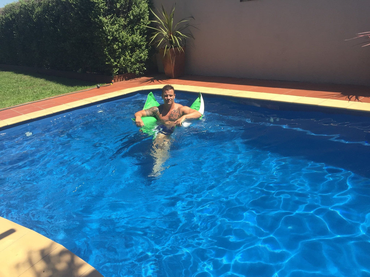 Water Lounger floating pool bean bag green